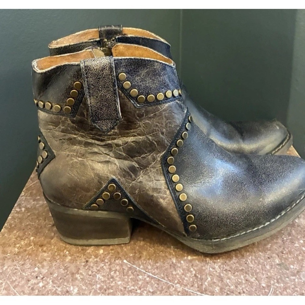 Circle G Women's Studded Star Inlay Ankle Boots Distressed Blue Size 6.5